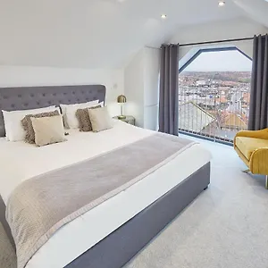  Apartment Host & - The Penthouse, Hudsons Yard House United Kingdom